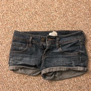 Forever 21 short denim shorts